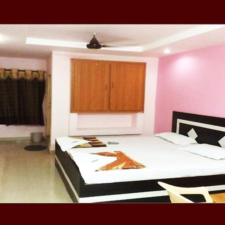 Hotel Upendra Residency Kadapa Экстерьер фото